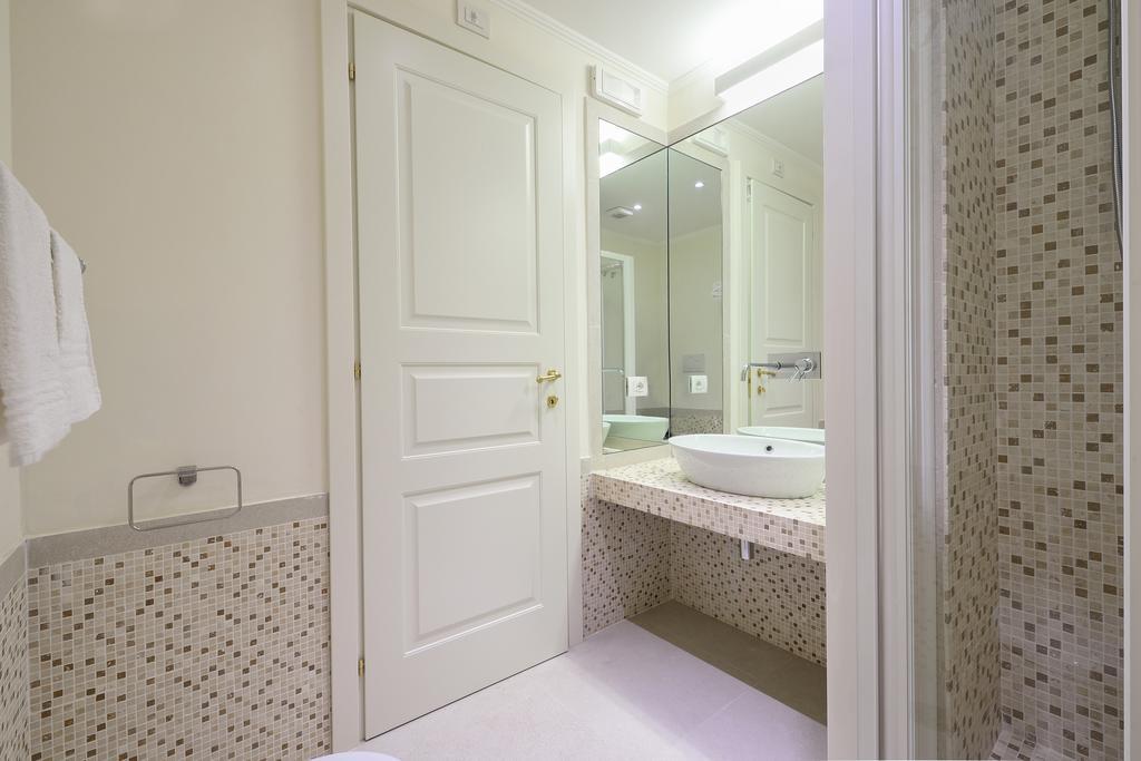 Lory House — Photos 1
